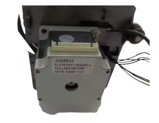 Le moteur est équipé d'un moteur de commande à commande numérique (CNC) et d'un moteur de commande numérique (CNC).