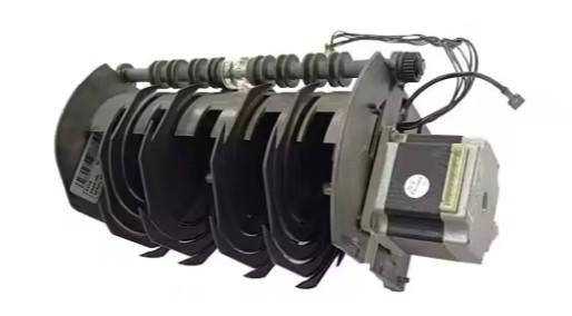 Le moteur est équipé d'un moteur de commande à commande numérique (CNC) et d'un moteur de commande numérique (CNC).