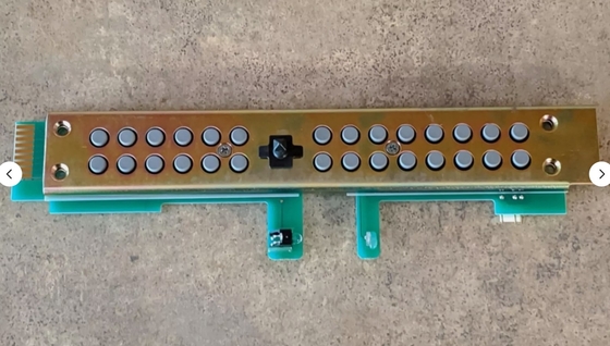 Le clavier de commande du guichet automatique, le distributeur CCA 49012945000A L5-7